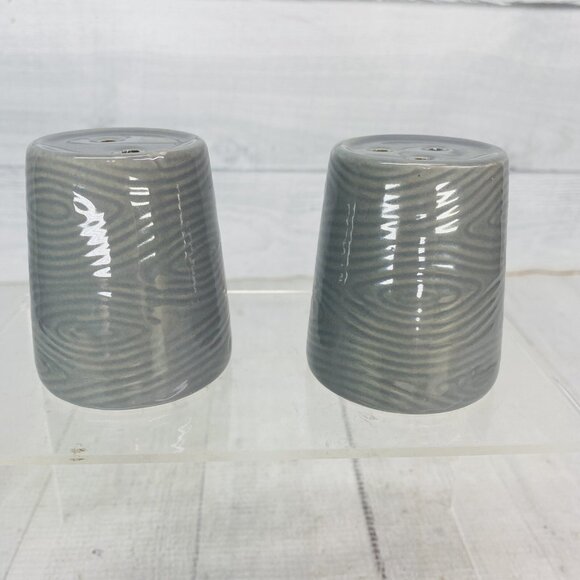 Temptations By Tara WOODLAND Gray Ceramic Texture 2.5" Salt & Pepper Shaker Set - Picture 6 of 14